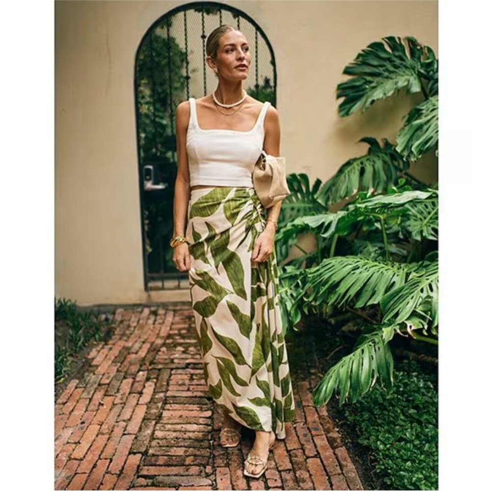NWT Antonio Melani x M.G. Style Lyons Printed Faux Wrap Asymmetric Skirt - Picture 4 of 12